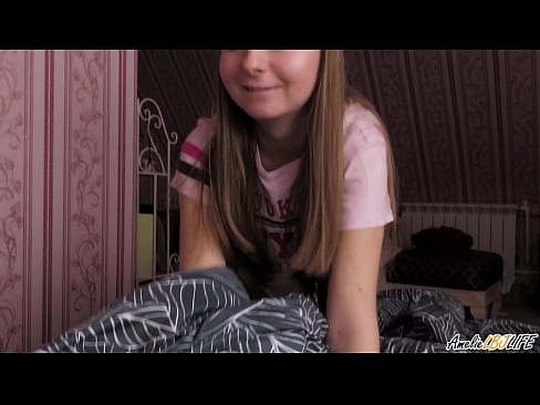 ❤️ Blondínka hlboko vysaje svoju BFF a dostane semeno do úst ❤️ Jedinečné porno na nás ❌️